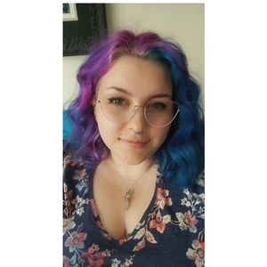 Meet your Posher, Michaela